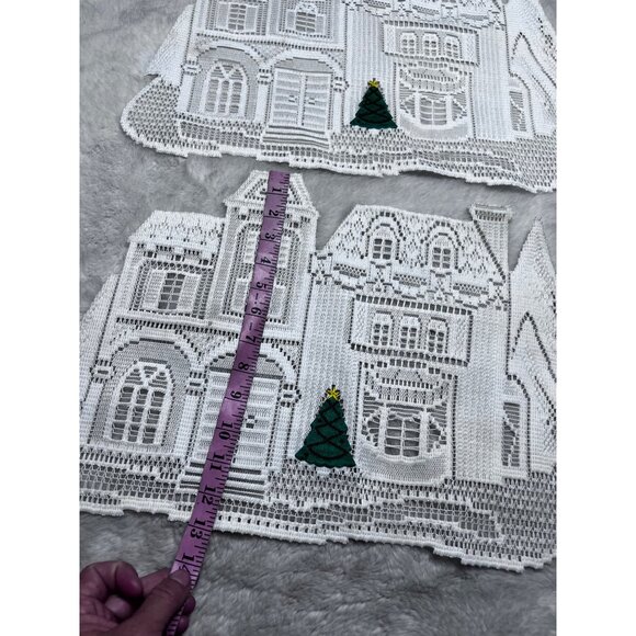 White Lace Christmas House Doilies Set Of 2 With Green Tree placemats - Picture 7 of 7